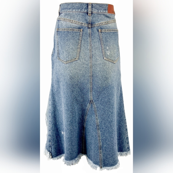 NWT sz 40Fr (8) Chloe assymetric distressed skirt - Picture 2 of 3